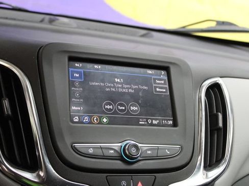 Used 2022 Chevrolet Equinox LT FWD image 19