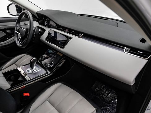 Used 2023 Land Rover Range Rover Evoque R-Dynamic S image 36