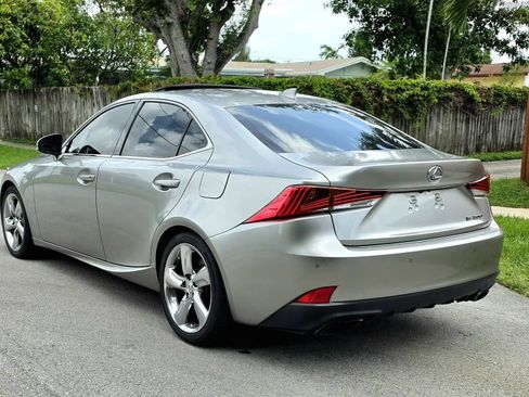 Used 2018 Lexus IS 300 w/ Premium Package RWD image 10
