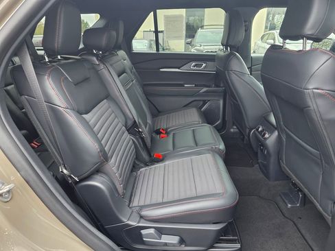 New 2026 Ford Explorer ST-Line w/ ST-Line Street Pack image 25