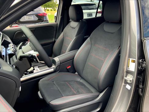 Certified 2025 Mercedes-Benz GLA 250 image 16