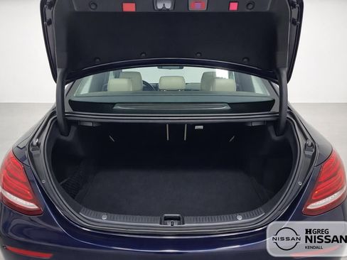 Used 2020 Mercedes-Benz E 350 Sedan image 15