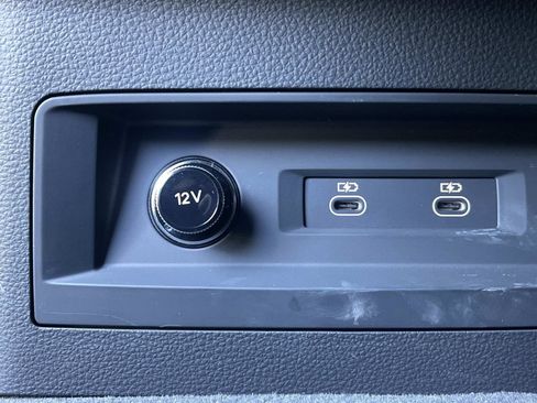 Used 2022 Audi Q8 Premium Plus image 14