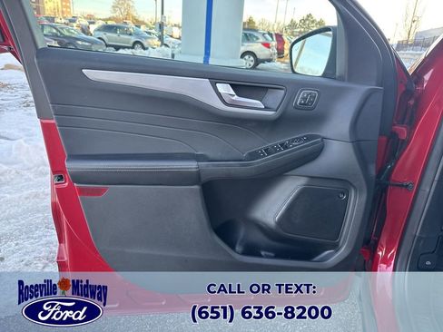 Used 2023 Ford Escape Platinum w/ Premium Technology Package image 30