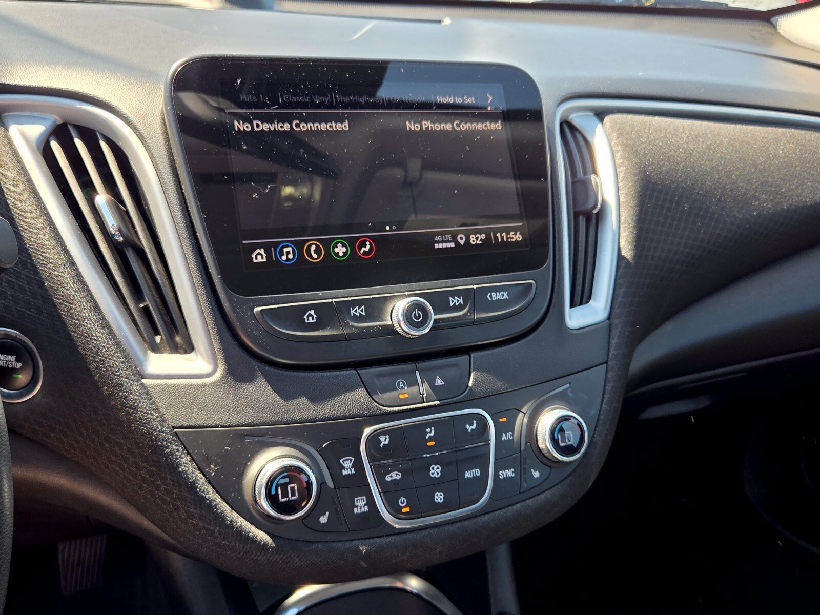 Used 2024 Chevrolet Malibu LT FWD image 19