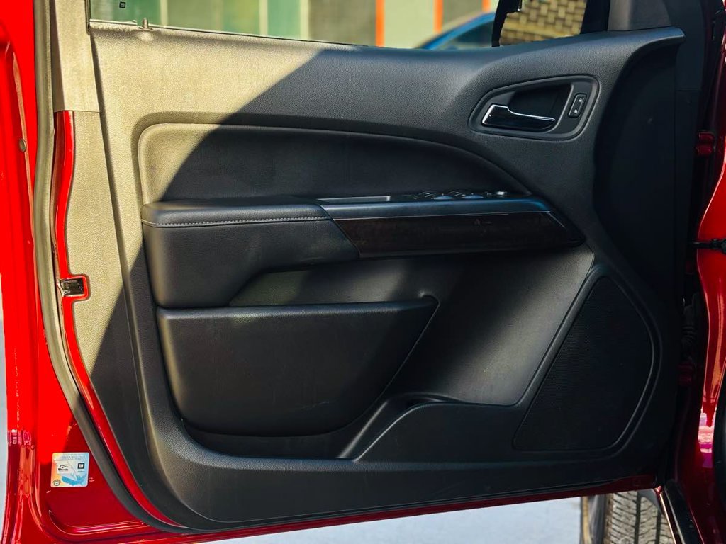 Used 2019 GMC Canyon SLE w/ Driver Alert Package AWD/4WD image 32