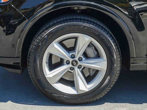 Used 2025 Audi Q7 2.0T Premium w/ Convenience Package AWD/4WD image 10