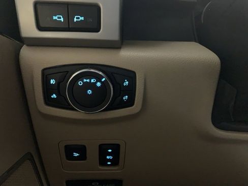 Used 2017 Ford F250 Lariat w/ Lariat Ultimate Package image 10