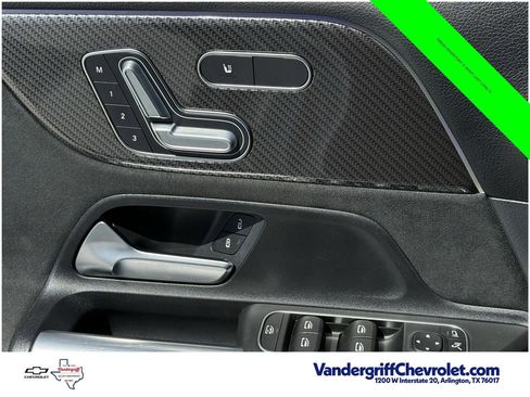 Used 2023 Mercedes-Benz GLB 35 AMG 4MATIC image 18