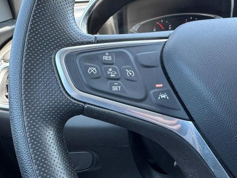 Used 2022 Chevrolet Equinox LT FWD image 16