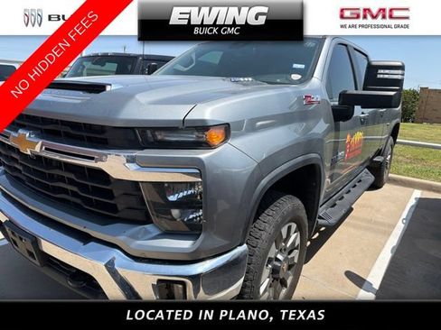 Used 2024 Chevrolet Silverado 2500 LT w/ Texas Edition AWD/4WD image 1