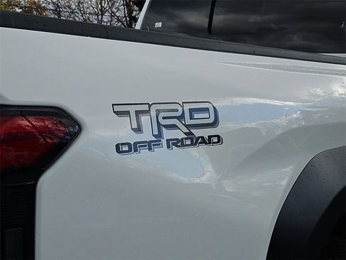 New 2025 Toyota Tacoma TRD Off-Road image 4