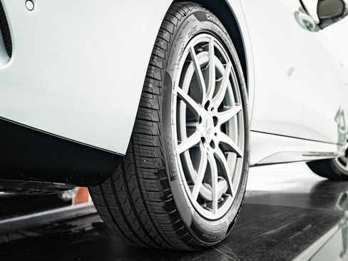 Certified 2024 Mercedes-Benz C 43 AMG 4MATIC Sedan image 39