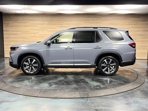 Used 2025 Honda Pilot Touring image 20