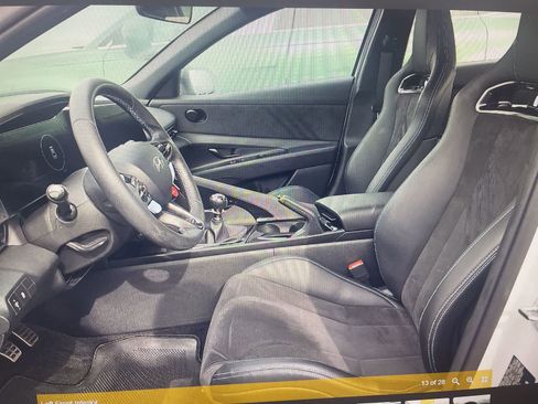 Used 2025 Hyundai Elantra N image 9