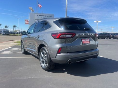 Used 2024 Ford Escape ST-Line image 14