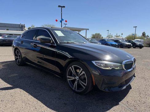 Used 2020 BMW 330i Sedan w/ Premium Package image 3