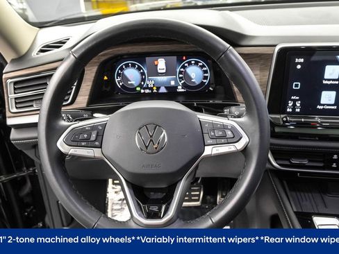 Certified 2025 Volkswagen Atlas SEL Premium R-Line image 19