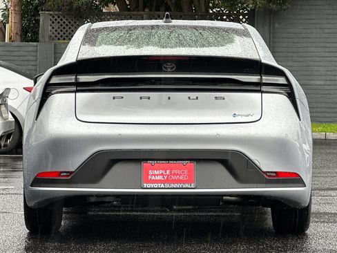 New 2026 Toyota Prius Plug-In Hybrid image 8