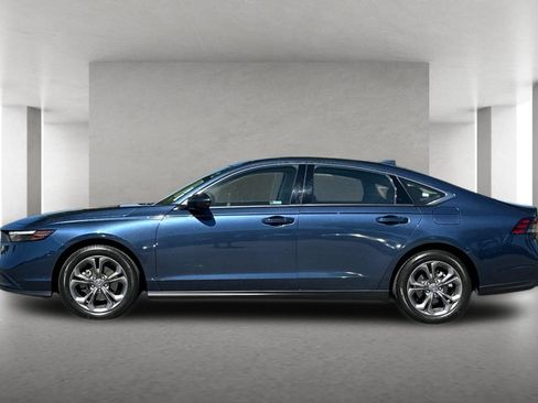 Used 2023 Honda Accord EX image 7