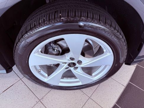 Used 2025 Audi Q5 Premium Plus image 19