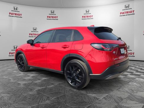 Used 2024 Honda HR-V Sport image 3