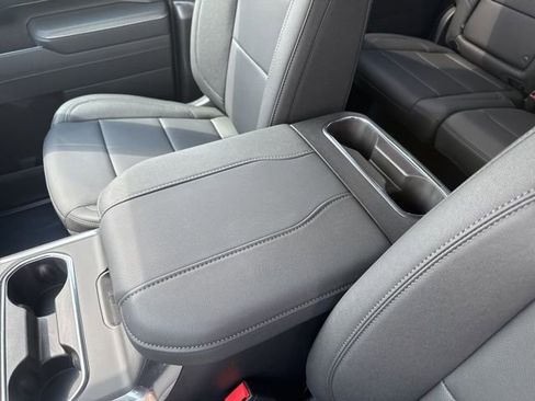 New 2026 GMC Sierra 2500 SLT w/ SLT Premium Package AWD/4WD image 31