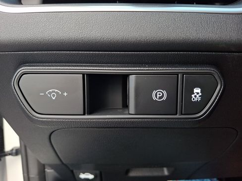 New 2026 Kia K4 FWD image 19
