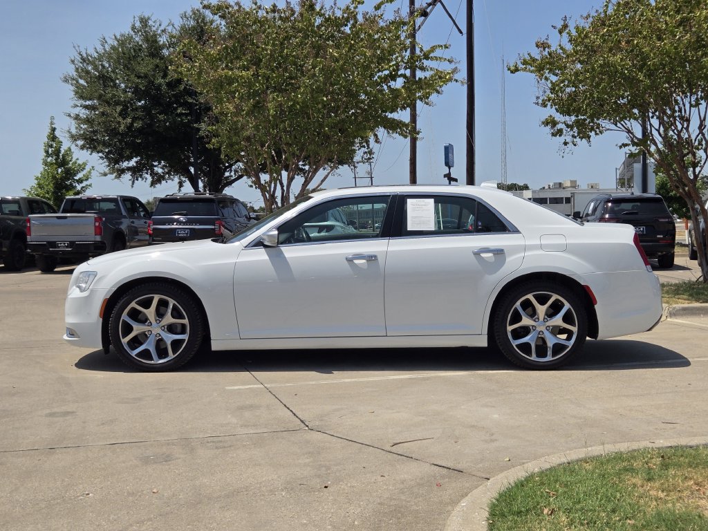 Used 2018 Chrysler 300 C w/ Sun, Sound & Nav Package RWD image 12