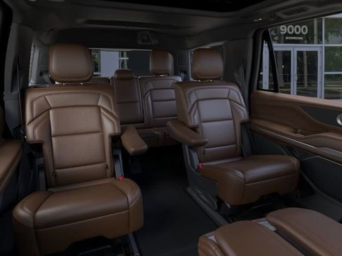 New 2026 Lincoln Navigator Reserve AWD/4WD image 11