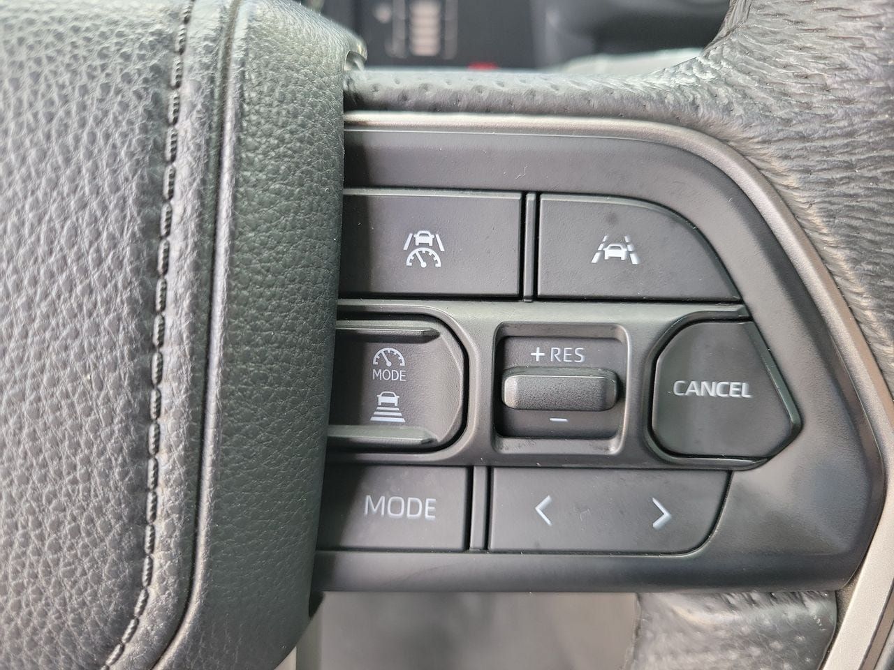 Used 2024 Toyota Tacoma SR5 w/ SR5 Upgrade Package AWD/4WD image 20