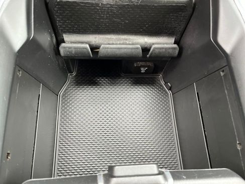 Used 2020 RAM 1500 Laramie AWD/4WD image 32