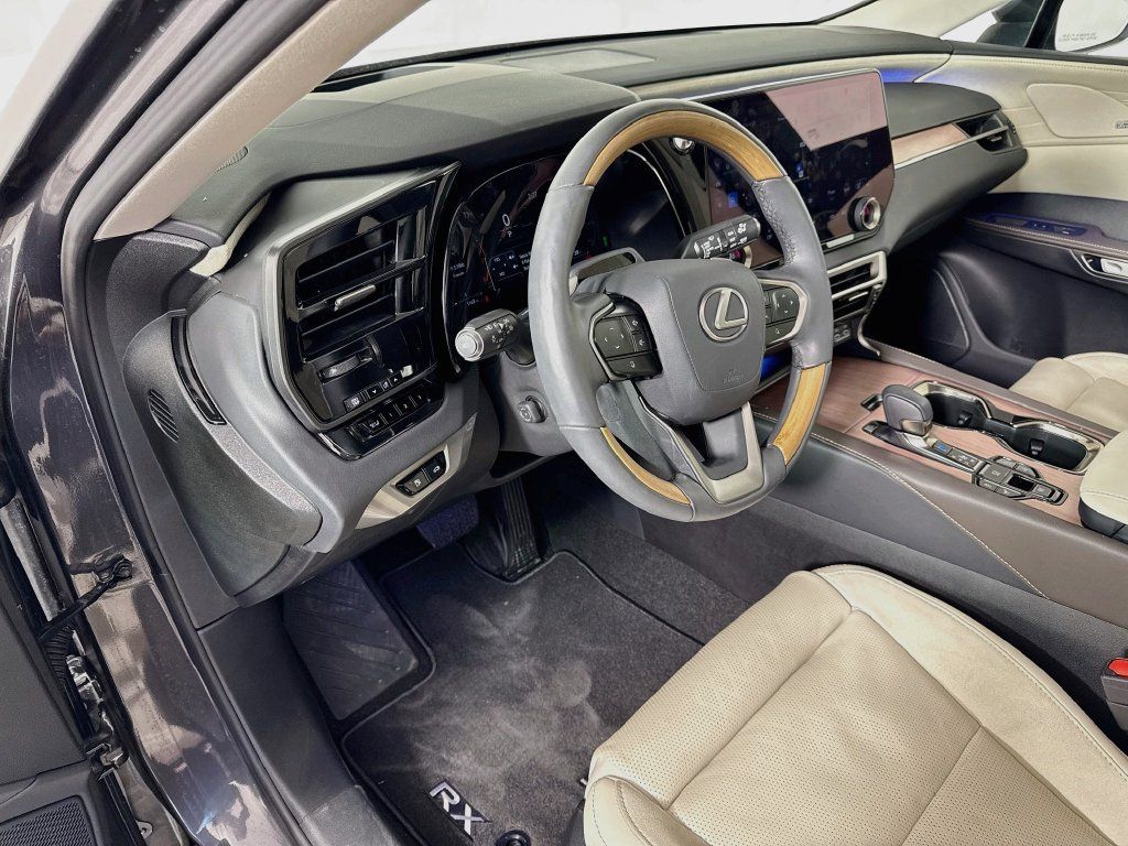 Used 2025 Lexus RX 350 AWD w/ Convenience Package image 9