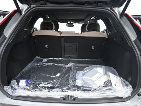 New 2026 Volvo XC60 B5 Plus w/ Protection Package Premier image 22