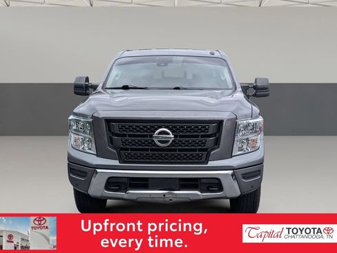 Used 2021 Nissan Titan SV w/ SV Convenience Package AWD/4WD image 3