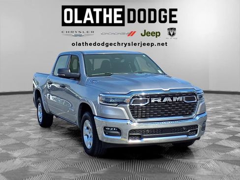 Used 2025 RAM 1500 Big Horn AWD/4WD image 26