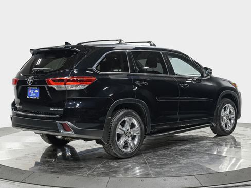 Used 2018 Toyota Highlander Limited image 7