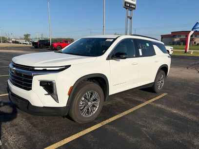Used 2026 Chevrolet Traverse LT