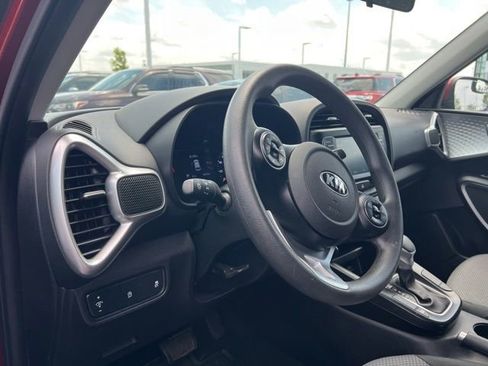 Certified 2021 Kia Soul LX FWD image 10