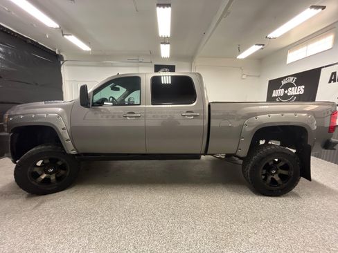 Used 2013 Chevrolet Silverado 2500 LTZ w/ LTZ Plus Package image 7