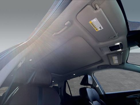 Used 2025 Honda Pilot Elite image 11