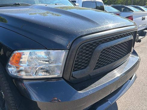 Used 2018 RAM 1500 Express AWD/4WD image 4