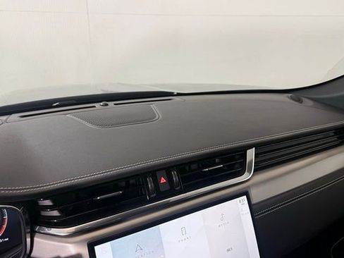 New 2026 Jaguar F-PACE R-Dynamic S image 31