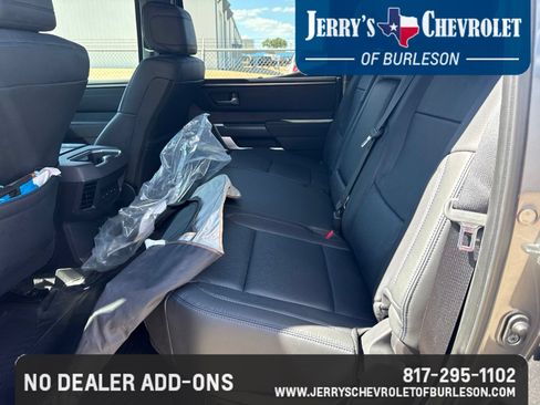 Used 2024 Toyota Tundra Platinum AWD/4WD image 10