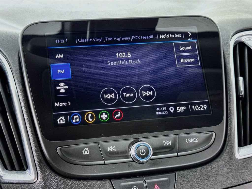 Used 2021 Chevrolet Malibu LT FWD image 26
