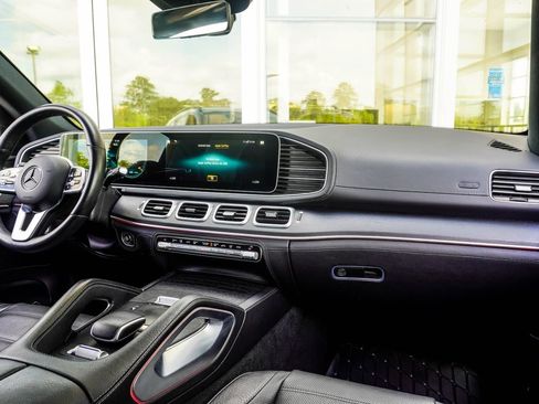 Used 2023 Mercedes-Benz GLS 580 4MATIC image 17