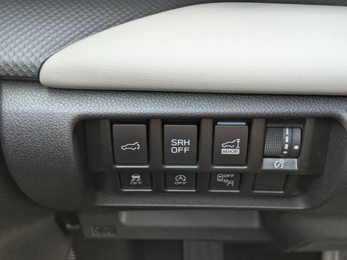 Used 2023 Subaru Forester Limited AWD/4WD image 19