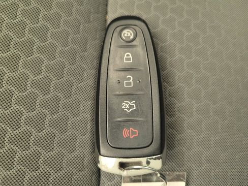 Used 2019 Ford Escape SE AWD/4WD image 32