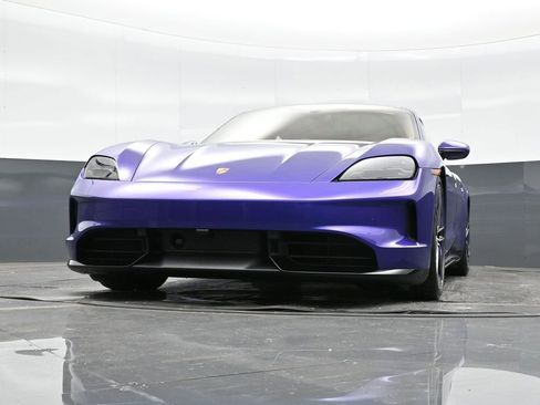 New 2026 Porsche Taycan GTS AWD/4WD image 41