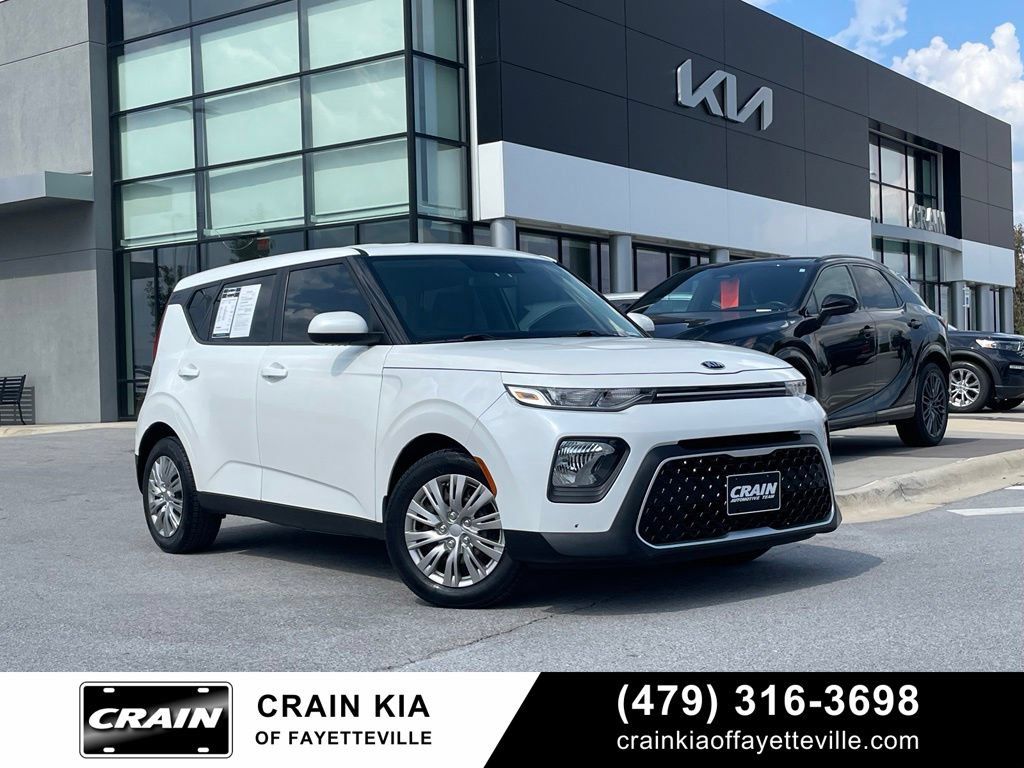 Used 2020 Kia Soul LX FWD image 1